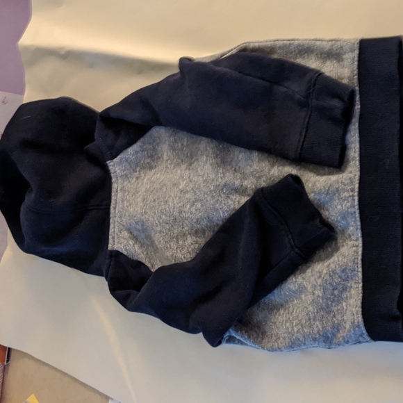 🐻 12 months Cat and Jack fleece hoodie - Picture 4 of 4